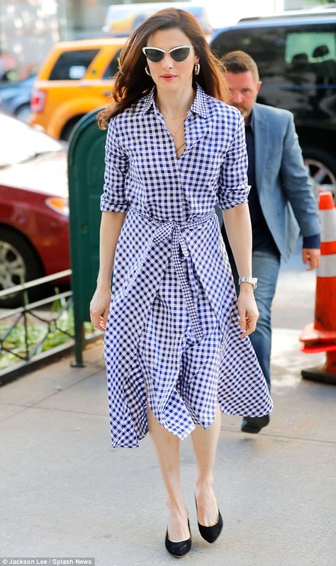 Check it out: Rachel Weisz, 47, sported a gingham shirtdress by Rosetta Getty as she hit the streets of New York City this week The Mummy Actress, Gingham Shirt Outfit, Outfit Army, Gingham Shirt Dress, Fashion Competition, Checked Dress, Rosetta Getty, Rachel Weisz, Pippa Middleton