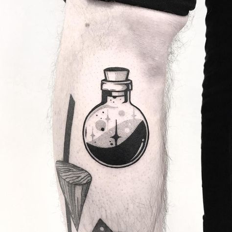 Potion Bottle Tattoo, Related Tattoos, Believe Tattoos, Bottle Tattoo, Bottle Drawing, Spooky Tattoos, Props Art, Magic Potion, Tattoo Desings