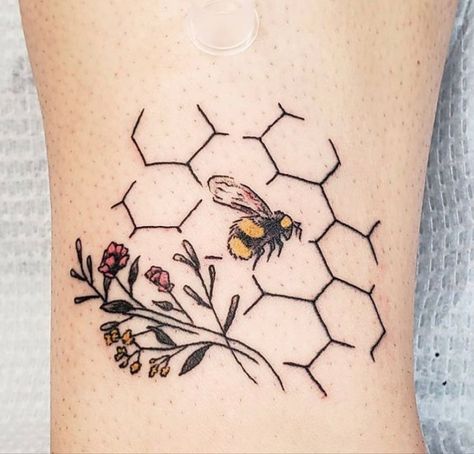 Geometric Honey Bee Tattoo, Fine Line Honeycomb Tattoo, Wrist Bee Tattoo, Simple Honeycomb Tattoo, Disney Knee Tattoo, Bee Hexagon Tattoo, Bee Tattoo On Knee, Honey Comb Tattoo Designs, Bee Shoulder Tattoo