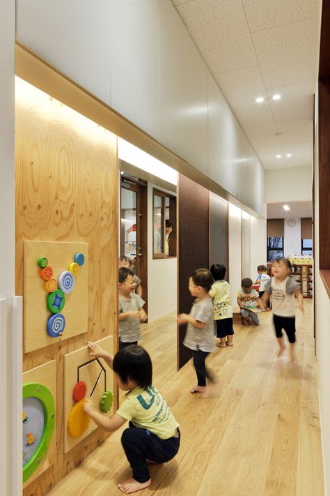 KM Kindergarten and Nursery,© Ryuji Inoue / Studio Bauhaus Interactive Wall Design, Interior Playground, Child Care Center Design, Daycare Rooms, Children Playground, Kindergarten Interior, Preschool Designs, Daycare Design, Kids Cafe