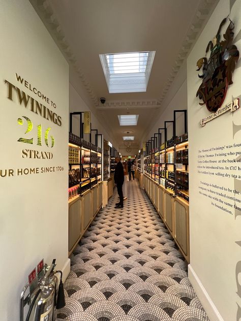 Happy International Tea Day! Pictured here is Twinings, the oldest tea shop in London. Located at 216 The Strand, opposite the Royal Courts of Justice, it has occupied the same premises for over 300 years since its foundation in 1706. Apart from selling tea (both packaged and as a beverage), the shop also sells accessories for tea parties and offers masterclasses, which give visitors the chance to blend their own tea. Related blog post: https://www.guidelondon.org.uk/blog/food-drink/history-o... Twinings Tea, British Traditions, Tea Store, Facts You Didnt Know, High Tea Party, News Cafe, Northern England, Cream Tea, Fortnum And Mason