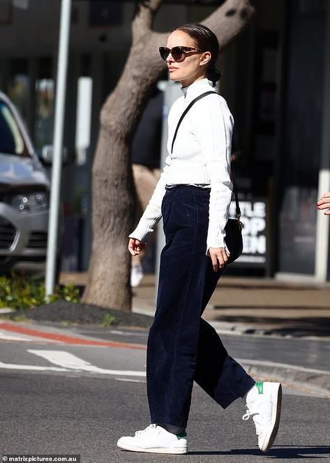 Natalie Portman Style, Short Girl Fashion, Fashion Archive, Bondi Beach, Celebrity Street Style, Natalie Portman, Looks Style, New Wardrobe, Winter Looks