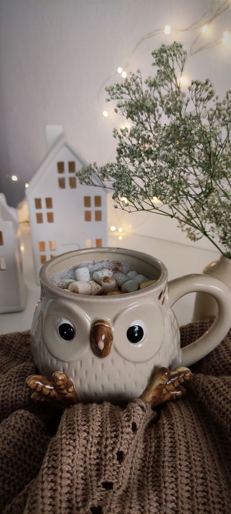 #mugshot #owlmug #cup #owlcup #coffeetime #coffeelover #cafe #givemecoffee Owl Mugs Pottery, Animal Mugs Ceramic, Owl Coffee, Owl Mug, Cerámica Ideas, Easter Egg Crafts, Frame House, Animal Mugs, Egg Crafts