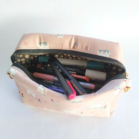 Handmade makeup pouches and bags. Which one is your favourite? 💕🎀 Shop link in bio #handmade #makeupbag #pouch #organiser #storagesolutions #bagtalkies #handmadebag #makeuppouches #giftideas #toiletrybag #vanity #case #stationaryorganizer #stationary #beautystorage #travelmakeupbag #cosmeticpouch Makeup Pouches, Handmade Makeup, Organization Essentials, Multipurpose Bag, Beauty Storage, Makeup Travel, Vanity Case, Makeup Bags Travel, Makeup Pouch