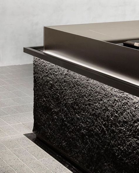 Futuristic Bar Design, Concrete Bar Design, Waterfall Bar, Concrete Bar, Bar Counter Design, Reception Desk Design, Lobby Reception, Reception Counter, Counter Design