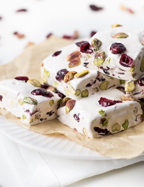 Pistachio Nougat, Nougat Recipe, Cranberry Pistachio, France Style, Italian Recipes Traditional, December Christmas, Raw Almonds, Southern France, Base Foods