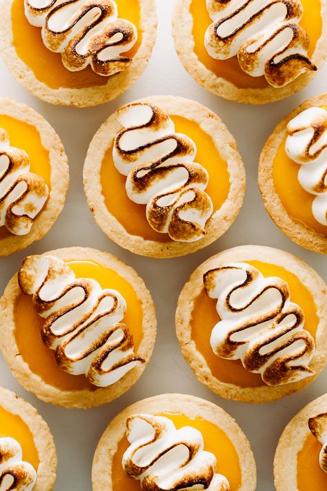 Mango Tarts, Lemon Curd Tarts, Curd Tarts, Mango Curd, Baking Weights, Curd Tart, Lemon Curd Tart, Mango Tart, French Apple Tart