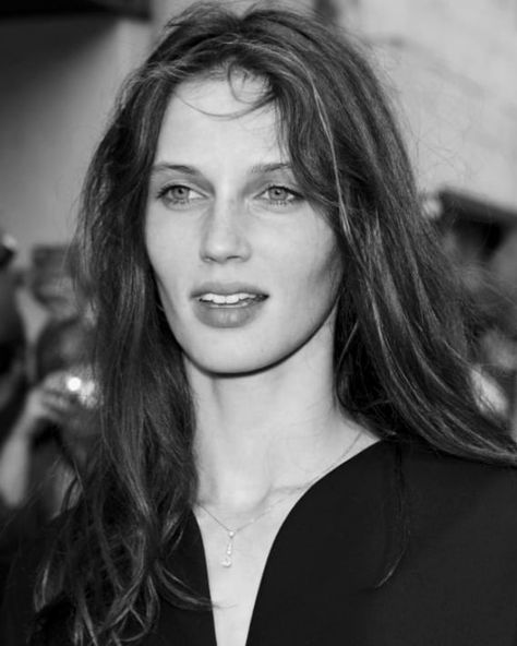 B. B. V on Instagram: “Marine Vacth #marinevacth #actress #cinemafrancais #movies #mode #hairstyle #fashion #portrait #face#beauty #photography #blackandwhite…” Marina Vacth, Marine Vatch, Marine Vacth, French Icons, Portrait Face, Hairstyle Fashion, Face Beauty, Inspiring Women, French Actress