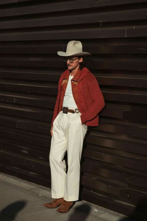 How To Wear A Cowboy Hat, Men's Western Wear, Cowboy Looks For Men, Country Fits Men, Men’s Western Outfits, Mens Western Outfits, Western Outfit Men, Cowboy Costume Mens, 70s Western Fashion