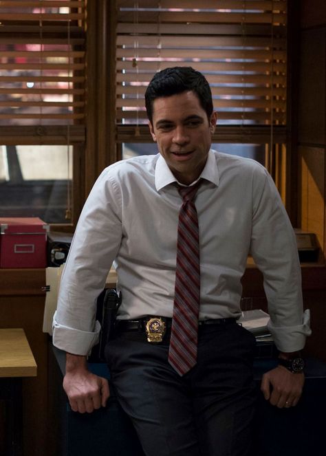 Detective Nick Amaro Cold Case Tv Show, Rollisi Svu, Nick Amaro, Law And Order: Special Victims Unit, Elite Squad, Danny Pino, Special Victims Unit, Law And Order Svu, Mariska Hargitay