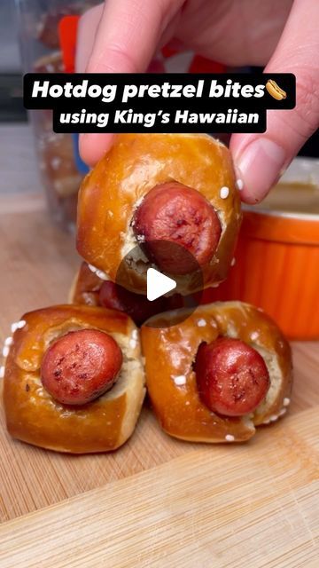 grubspot. on Instagram: "HOTDOG PRETZEL BITES 🥨 using @kingshawaiian #grubspot #hotdog #pretzels #pretzelbites #kingshawaiian #ad" Hot Dog Pretzel Bites, Kings Hawaiian Pretzel Bites Recipes, Kings Hawaiian Pretzel Bites, Hawaiian Pretzel Bites, Hawian Rolls, Tailgating Food Ideas, Gum Recipe, Fast Appetizers Easy, Happy Hour Appetizers