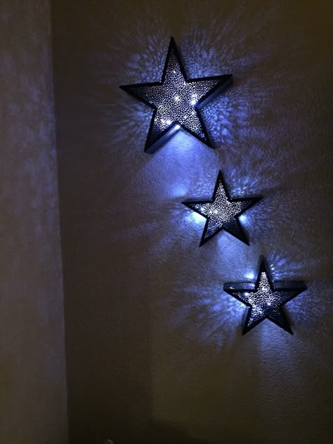 Kerst Star Core, Bedroom Deco, Pretty Star, Cute Bedroom Decor, Cute Room Ideas, Room Design Bedroom, Dream Room Inspiration, Love Stars, The Magic Of Christmas