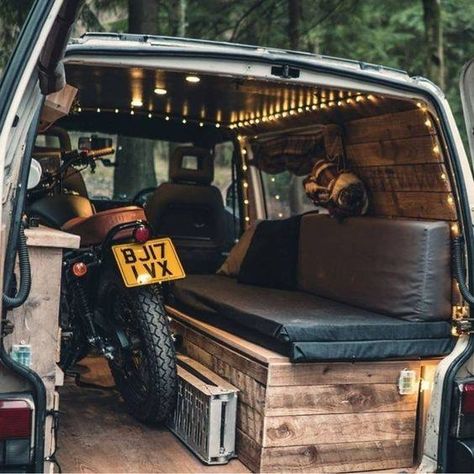 Kangoo Camper, Auto Camping, Truck Bed Camping, Мотоциклы Cafe Racers, Kombi Home, Campervan Life, Build A Camper Van, Van Life Diy, Camper Van Conversion Diy