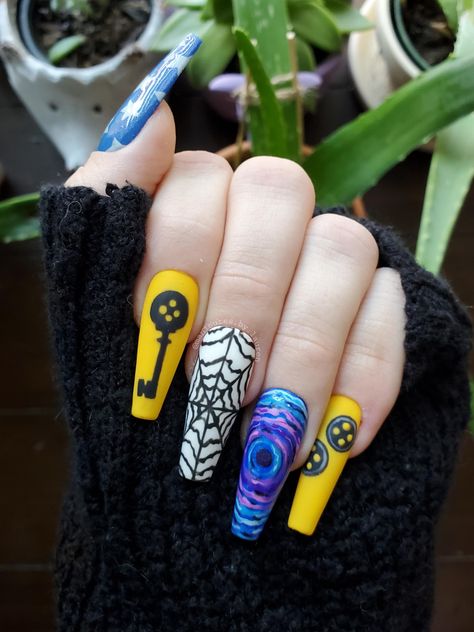 Nail Art Designs Disney Lilo Stitch, Sweeney Todd Nails, Caroline Nails Art, Cartoon Network Nail Art, Intricate Nail Art, Over The Garden Wall Nails, Coraline Nails Acrylic, Coraline Inspired Nails, Coraline Nail Designs