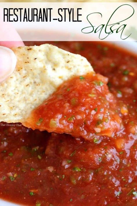 Quick Snacks to Make at Home - 5-Minute Restaurant Style Salsa - Fast Recipe Ideas for Snacking Mild Salsa Recipe, Fresh Salsa Recipe Homemade, Restaurant Salsa, Restaurant Style Salsa, Homemade Appetizer, Mexican Appetizers, Homemade Salsa Recipe, Mild Salsa, Mexican Dish