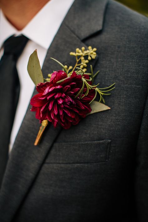 Wedding Ceremony Tree, Burgundy Wedding Ceremony, Fall Wedding Burgundy, Wedding Groom Boutonniere, September Wedding Flowers, Daisy Wedding Flowers, Wedding Flowers Hydrangea, Beach Wedding Decorations Reception, Lavender Wedding Flowers