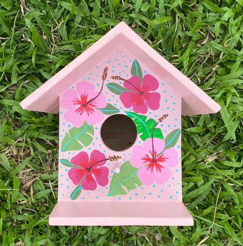 #MyMeTimeCreations Aesthetic Bird House Painting, Hand Painted Birdhouses Ideas, Bird House Painting Ideas Simple, Painting Birdhouses Ideas Simple, Painted Bird Houses Ideas, Bird House Painting, Birdhouse Painting Ideas, Birdhouse Crafts, Painted Birdhouses