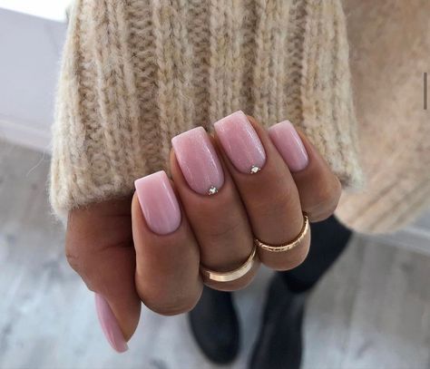 Pale Nails, Romantic Nails, Manicure Gel, Swarovski Nails, Blush Nails, Work Nails, Classic Nails, Classy Acrylic Nails, Short Acrylic Nails Designs