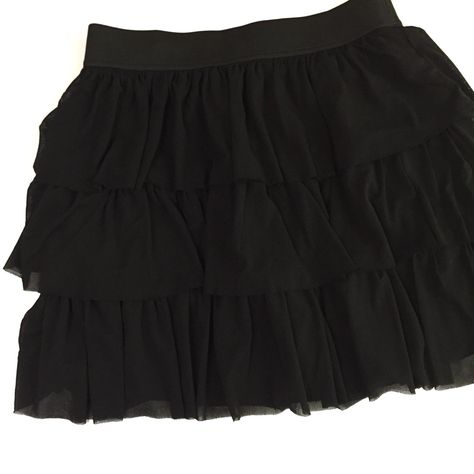 New With Tags Express Ruffle Black Mini Skirt Size Medium All Photos Are Mine Please Ask Any Questions Before Purchasing. New To Poshmark? Save $10 On Your First Purchase When You Sign Up With The Code: Laviexenrose Black Ruffle Skirt, Silk Mini Skirt, Faux Suede Skirt, Tiered Mini Skirt, Red Mini Skirt, Tweed Mini Skirt, Halloween Inspo, Brown Skirts, Floral Mini Skirt