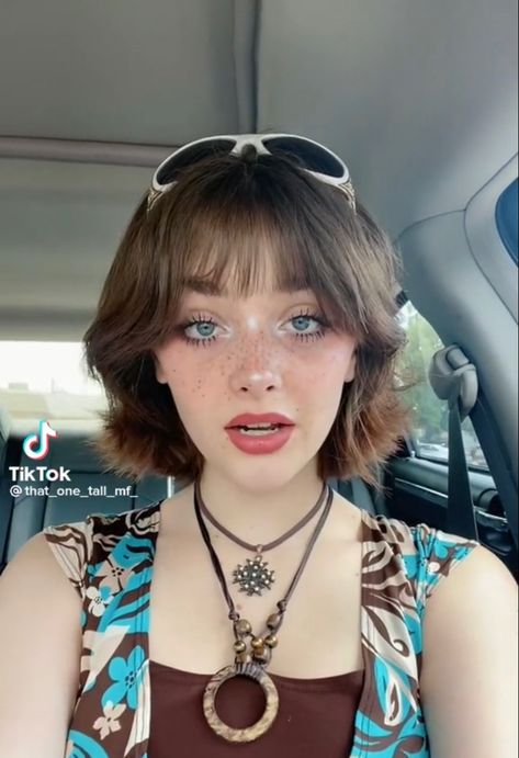 Shirt Haircuts With Bangs, Shag Hair Short Bangs, Shirt Hair With Bangs Hairstyles, Shoulder Length French Bob With Bangs, Round Face Short Hair With Bangs, Short Bob Hairstyles Bangs, Short With Bangs Hairstyle Women, Short Hair Layered Bangs, Short Cute Haircuts With Bangs