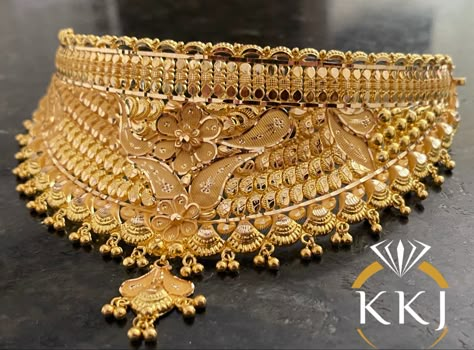 Vishnu Images, Bridal Jewlery, Choker Necklace Online, Unique Gold Jewelry Designs, Haldi Outfits, Bright Pillows, Bridal Necklace Designs, Beautiful Bridal Jewelry, Bridal Jewelery