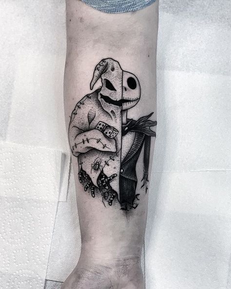 Ravens 🌙 Oogie Boogie Tattoo, Jack Skellington Tattoo, Arizona Tattoo, Halloween Tattoos Sleeve, Tim Burton Tattoo, Persian Tattoo, Christmas Tattoo, Matching Tattoo, Halloween Tattoos