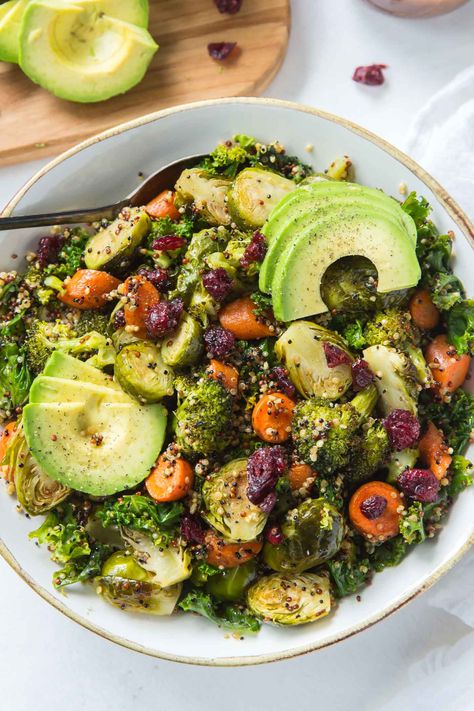 Enjoy this warm quinoa kale salad with roasted vegetables, cranberries, balsamic vinaigrette and avocado for a healthy, plant-based meal. Cranberry Recipes Healthy, Quinoa Kale Salad, Running On Real Food, Hearty Salad Recipes, Quinoa Kale, Kale Quinoa, Kale Quinoa Salad, Quinoa Healthy, Cranberry Recipes