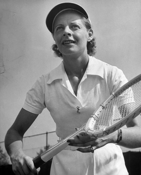 Alice Marble, Famous Women In History, Time Quiz, Ivy League Style, Women's History, Women's Sports, Famous Women, Women In History, Tennis Players