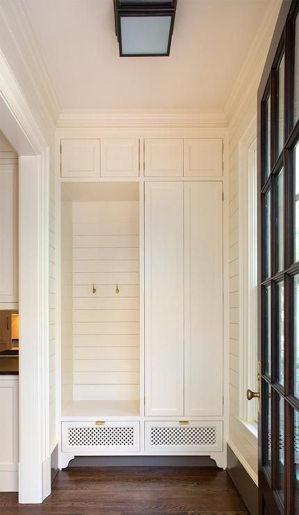 Cottage Laundry Room, Small Mudroom Ideas, Mudroom Closet, Mudroom Cabinets, Entry Closet, Shiplap Backsplash, Mudroom Entryway, Mudroom Laundry Room, Open Closet