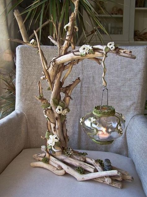 DIYs with driftwood - new beautiful crafts and decoration ideas | My desired home Takken Decor, Driftwood Projects, Beautiful Crafts, Driftwood Decor, Driftwood Crafts, Fairy Garden Diy, Garden Art Sculptures, Deco Floral, Garden Art Diy