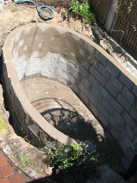 Concrete Block Ideas, Concrete Pond Ideas, Cement Pond Diy, Raised Brick Pond, Prairie Yard, Concrete Ponds How To Build, Concrete Pond, Concrete Koi Pond, Manmade Pond