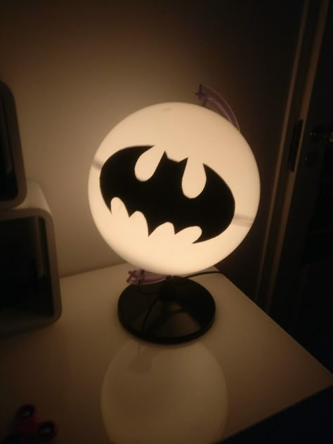 Batman House Decor, Batman Lights, Batman Gifts For Men, Batman Themed Room, Batman Gift Ideas, Batman Room Decor, Batman Lamp, Batman Wall Decor, Batman Merch