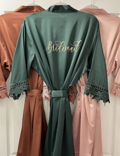 Satin customizable robe Bridal Party Robes Silk, Wedding Party Getting Ready, Personalized Robes, Robes Women, Robe Wedding, Custom Robes, Personalized Robe, Bridal Party Robes, Satin Kimono