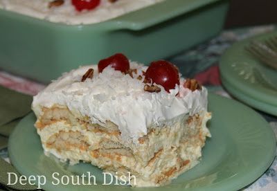 Pineapple Icebox Cake, made with layers of Nilla wafers, a blend of cream… Cream Cheese Pudding, Ice Box Cake, Cheese Pudding, Deep South Dish, Icebox Pie, Pineapple Desserts, Maraschino Cherries, Nilla Wafers, Lemon Pudding