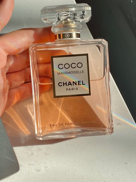 Coco Perfume Chanel, Female Perfume For Women, Perfume Coco Chanel, Coco Chanel Perfume, Koleksi Parfum, Perfume Chanel, Chanel Fragrance, Coco Chanel Mademoiselle, Parfum Chanel