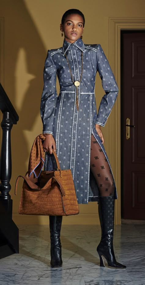 Resort 2020, Fashion Mistakes, Abayas Fashion, Inspired Outfits, Inspiration Mode, Denim Outfit, Milan Fashion, Milan Fashion Week, Couture Fashion