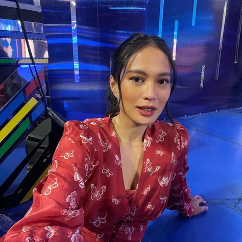 Isabelle Daza, Manila Philippines, Net Worth, Manila, Red Leather Jacket, Philippines, Leather Jacket, Actresses, Celebrities