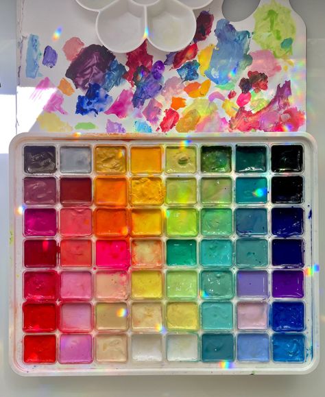 Aesthetic Art Materials, Art Palette Aesthetic, Art Materials Aesthetic, Gouache Palette, Anting Manik, Pastel Home Decor, Cool School Supplies, Gouache Art, Artist Aesthetic