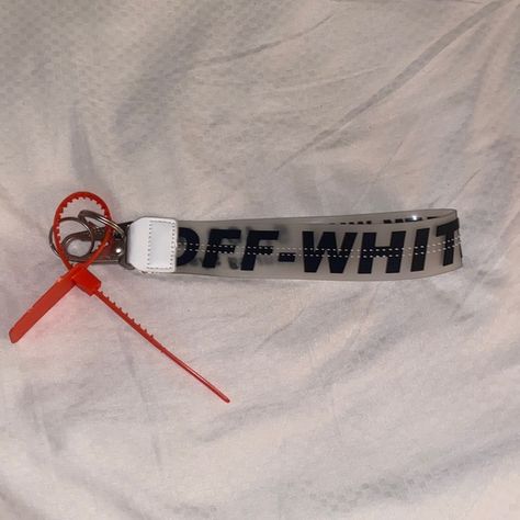 OFF WHITE KEY CHAIN Offwhite Key Chains Aesthetic, Off White Keychain Aesthetic, Off White Keychain, Chains Aesthetic, Birthday Wishlist, Chain Belt, Dream Car, Key Chains, Key Chain