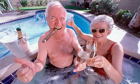 I want to be like this when I am their age... just partying in the hot tub- forever young Boomer Generation, Old Couples, Old People, Just Kidding, Bones Funny, Best Memes, Mirrored Sunglasses Men, Getting Old, Nutella