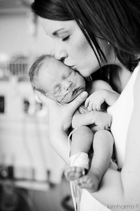 Nicu Family Photos, Preemie Picture Ideas, Nicu Newborn Photos, Premie Newborn Photography, Nicu Newborn Photography, Nicu Baby Pictures Photo Ideas, Nicu Birth Announcement, Nicu Baby Pictures, Nicu Photography Ideas