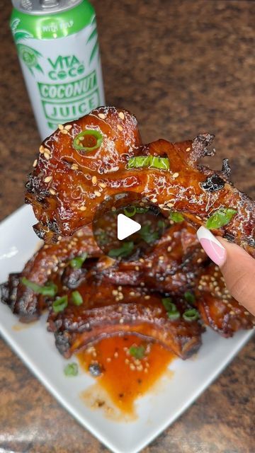 Fried Sticky Ribs, Sticky Ribs Recipe, Sticky Ribs, Recipes Pork, Dinner Entrees, Beef Ribs, Dessert Dishes, White Meat, Rib Recipes