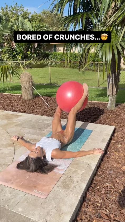 Elizabeth Aylor | BSKin, CSCS, CHN, GAPS (@elizabethaylorfitness) on Threads Stability Ball Abs, Balance Ball Exercises, Dynamic Workout, Core Routine, Yoga Ball Exercises, Core Exercise, Home Workout Videos, Workout Beginner, Core Exercises