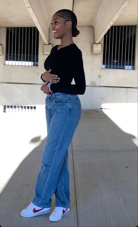 Outfit Ideas For School Baggy Jeans, Classy Outfits For Teenagers, Sign Out Outfit Ideas Nigeria University, Modest Outfit Inspo Summer, Simple Work Outfits Casual, Demin On Denim Outfit, Outfit Ideas For University, Stylish Outfits Casual, Cute Professional Outfits