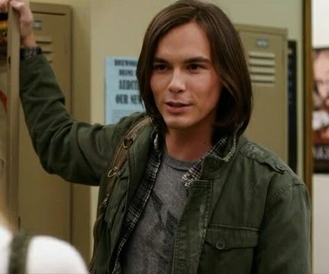 Caleb Caleb Pretty Little Liars, Tyler Blackburn, Pretty Little Liars Fashion, Girls Stripes, Fictional Crushes, Original Movie, Smash Book, Long Hair Styles Men, Love Fashion