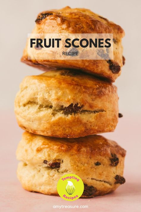 Sultana Scones, Tea Scones Recipe, Fruit Scones Recipe, Fruit Cake Recipe Easy, Banana Cake Recipe Easy, Delicious Banana Bread Recipe, Fruit Scones, Scones Recipe Easy, Oven Baked Recipes