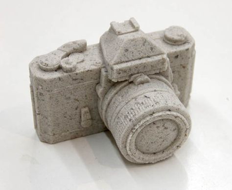 Artist Creates Camera Sculptures Out of Plaster, Glass, Stone, and Sand Ap3d Art, Daniel Arsham, Camera Art, Sand Sculptures, Art Sketches Pencil, Pottery Sculpture, Art Idea, Ceramic Animals, Clay Art Projects