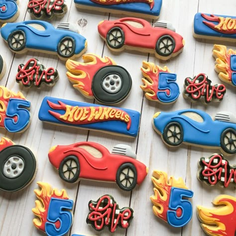 Wheels Themed Birthday Party, Hot Wheels Themed Birthday Party, Hot Wheels Cake, Hotwheels Birthday Party, Car Cookies, Hot Wheels Party, Hot Wheels Birthday, Cars Theme Birthday Party, 2nd Birthday Party Themes