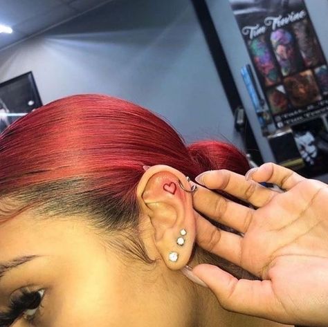 Behind Ear Tattoos, Girl Neck Tattoos, Cool Ear Piercings, Pretty Ear Piercings, Black Girls With Tattoos, Cute Ear Piercings, Red Ink Tattoos, Dope Tattoos For Women, Cute Piercings