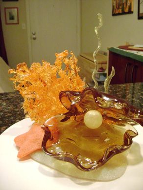 Cake Sculptures, Pulled Sugar Art, Sugar Showpiece, Blown Sugar, Sugar Sculpture, Science Food, Chocolate Showpiece, Student Diary, Sugar Glass